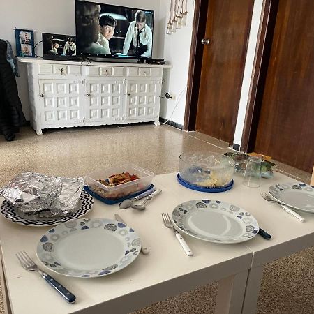 Villa Pordofo 2 Chambres โรเซส ภายนอก รูปภาพ
