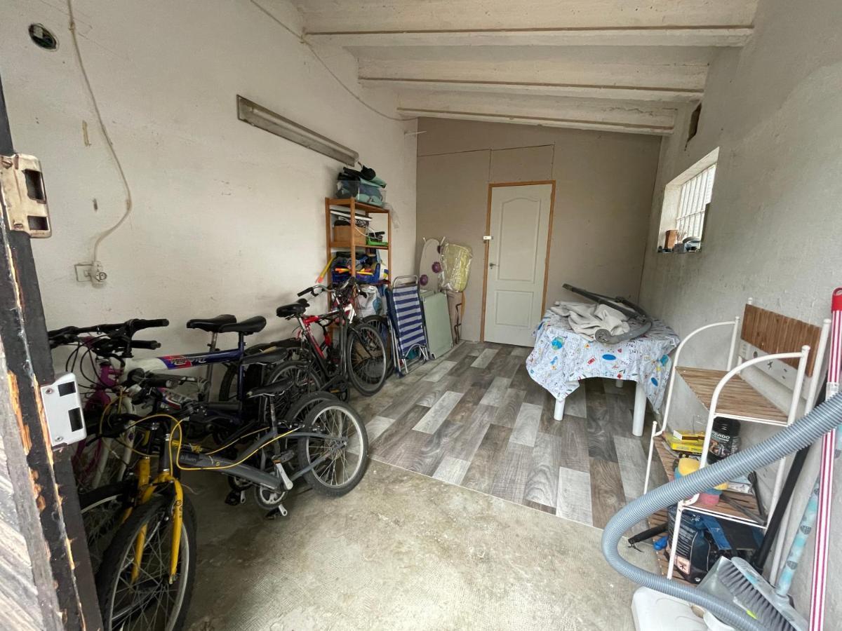 Villa Pordofo 2 Chambres โรเซส ภายนอก รูปภาพ